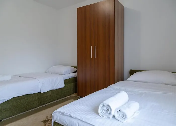 Sun Garden Apartmanhotel 4*